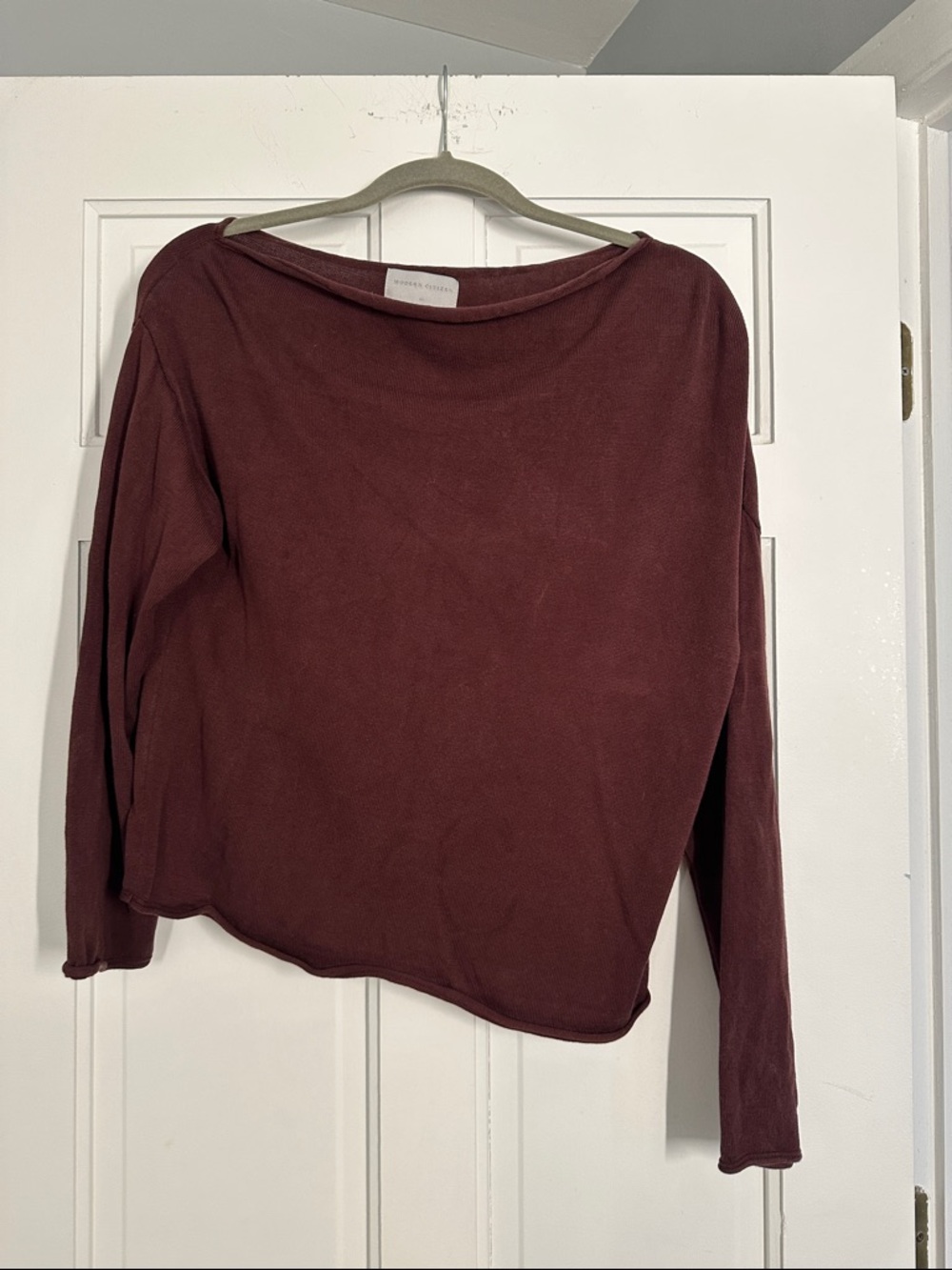 Modern Citizen Women's Off The Shoulder Long Sleeve Top in Maroon